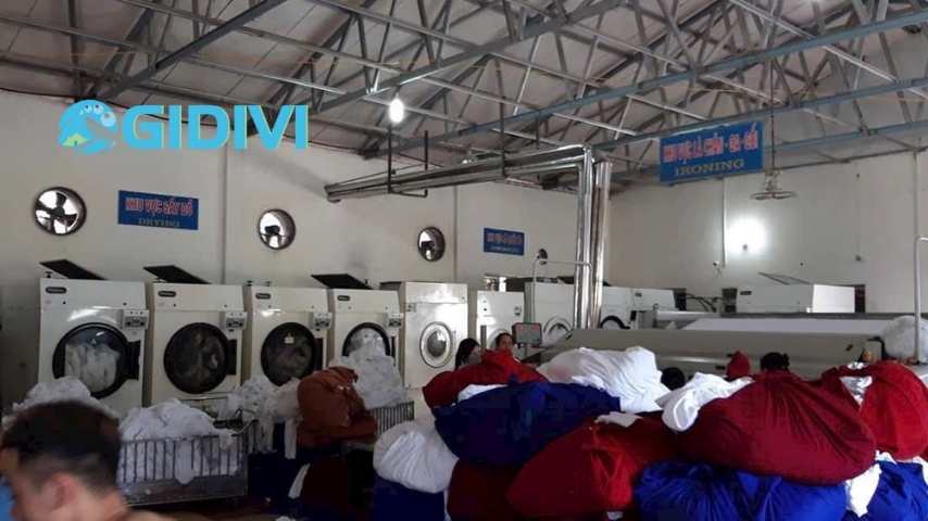 Giặt rèm hội trường, sân khấu giá rẻ TPHCM 2025