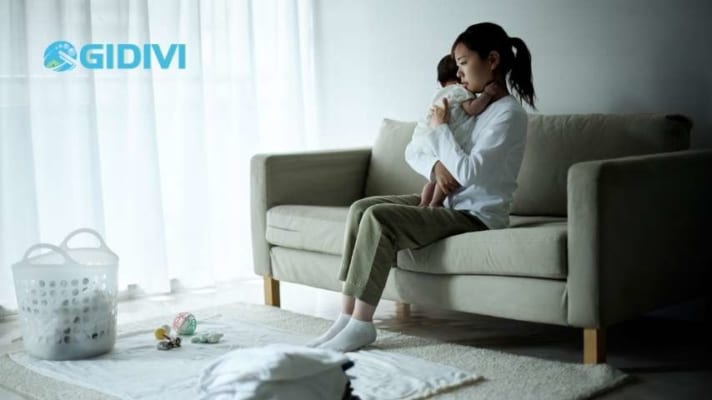 Tự giặt sofa, nệm dính nước tiểu tại nhà có thật sự hiệu quả?