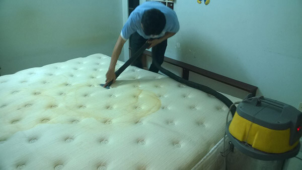 Xử lý nệm bị ướt bằng cách nào để không ảnh chất lượng (1)