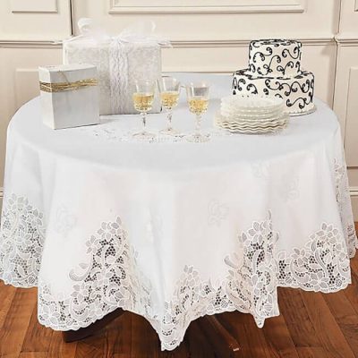 Mẹo giặt khăn trải bàn luôn sạch thơm & không ảnh hưởng chất lượng (1)