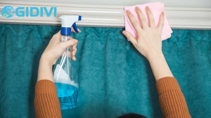 huong-dan-cach-ve-sinh-rem-cua