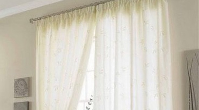 bao-quan-rem-cua-mua-mua-gio