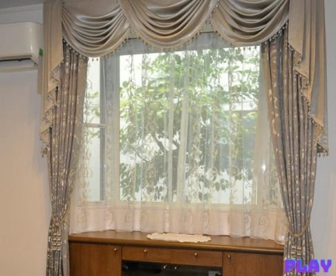 top-nhung-loai-rem-cua-ban-chay-tren-thi-truong