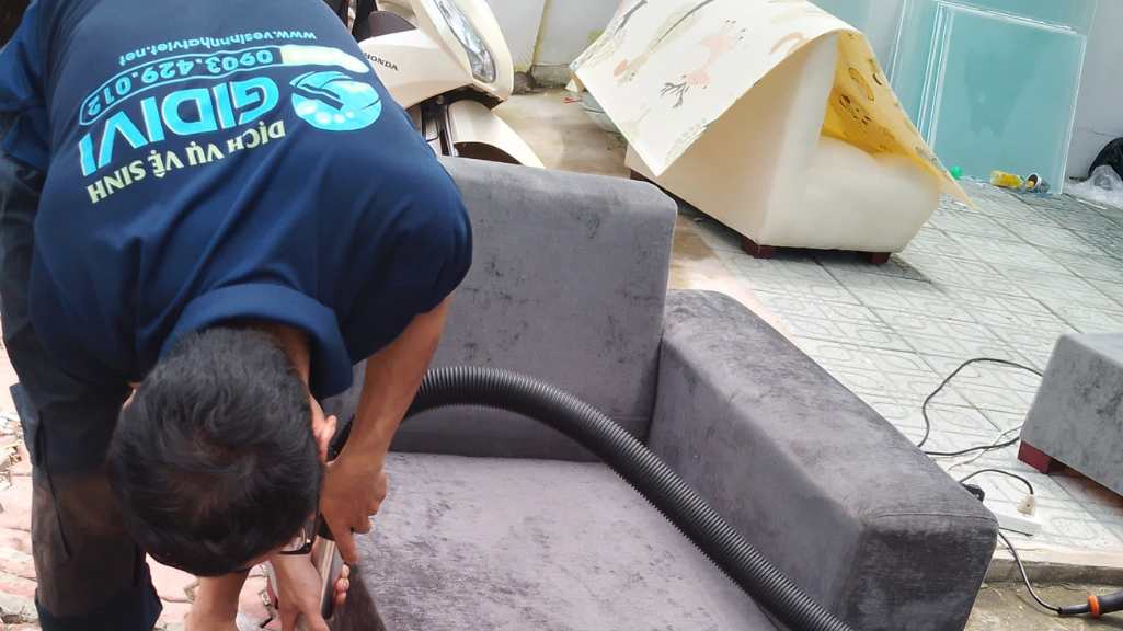 Dịch vụ giặt ghế sofa quận 8