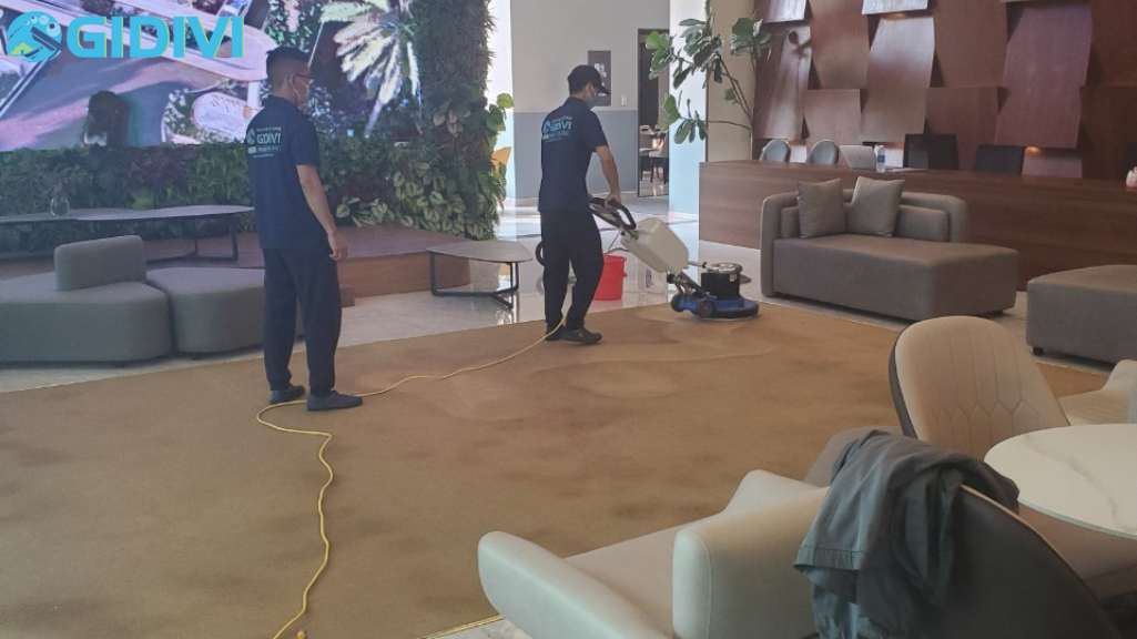 Dich-vu-giat-tham-tai-quan-5